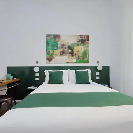 Youcomehere - Montebello בית הארחה רומא