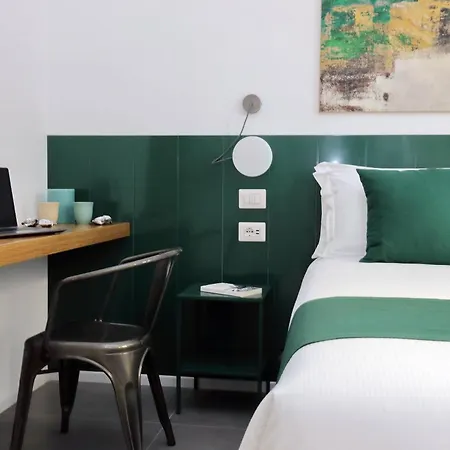 Youcomehere - Montebello בית הארחה